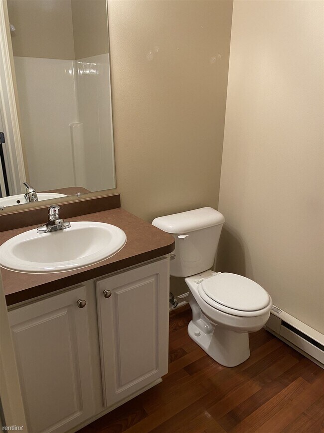 Building Photo - 3 br, 2 bath Condo - 4661 Creekside Drive
