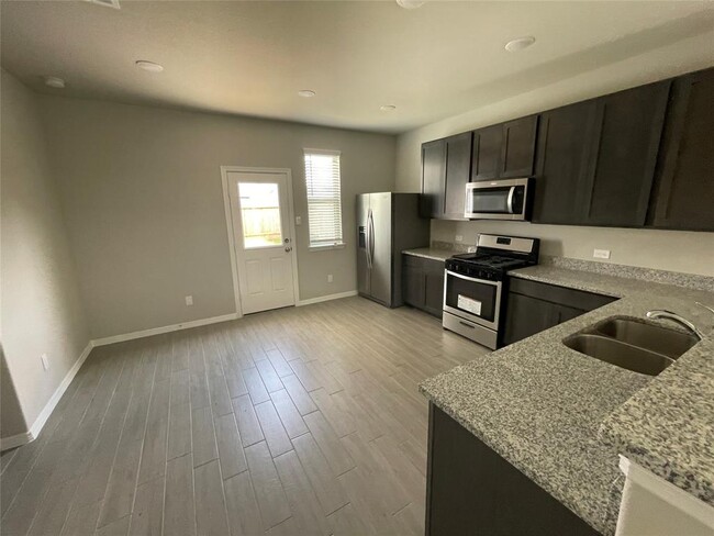 Building Photo - 991 Redinger Ridge Dr