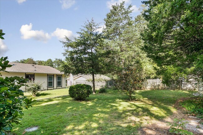 Building Photo - 1607 Burnley Dr