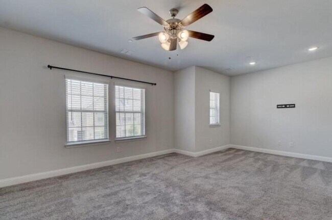 Building Photo - 1564 Windermere Wy