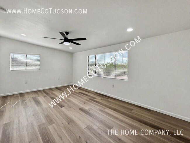 Building Photo - 6060 N Van Ark Rd