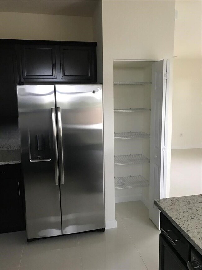 Building Photo - 8806 NW 103rd Ave