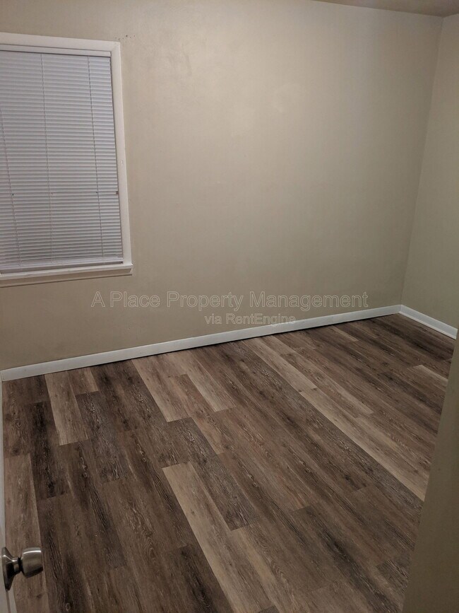 Building Photo - 9215 Outerbelt Ct