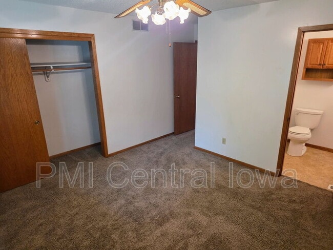 Building Photo - 5310 Brookview Dr