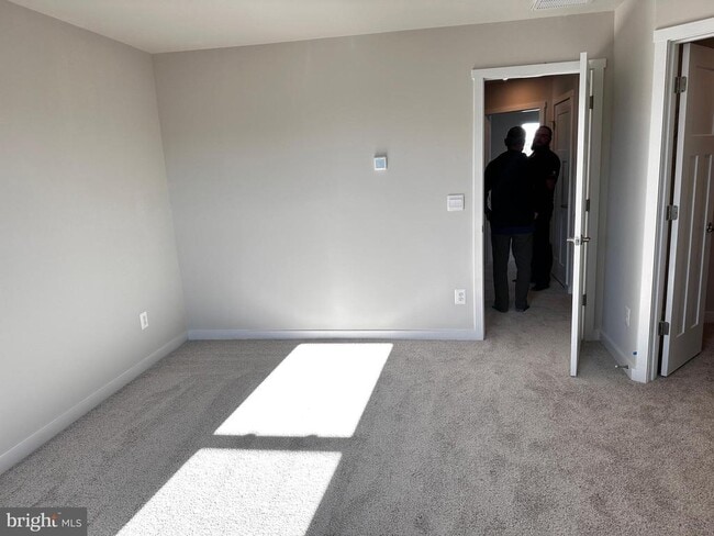 Building Photo - 30 Trotting Rd