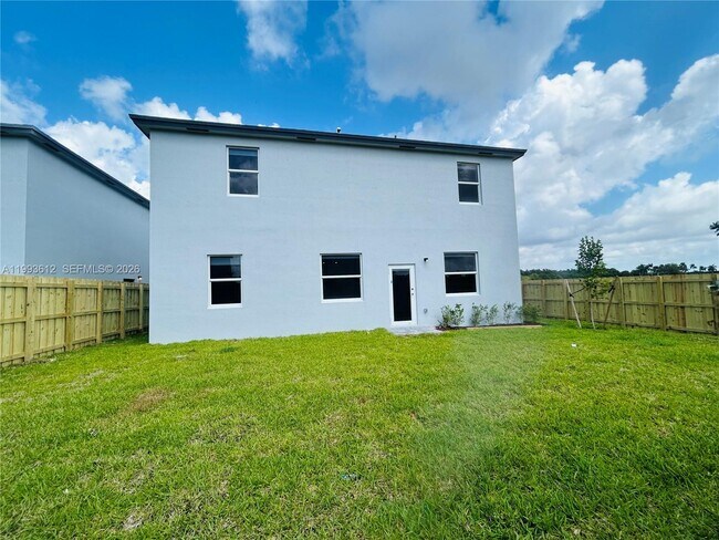 Building Photo - 19404 SW 339th Ter