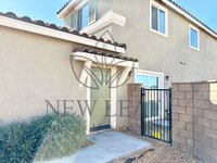 Building Photo - 13328 Hyacinth Ct