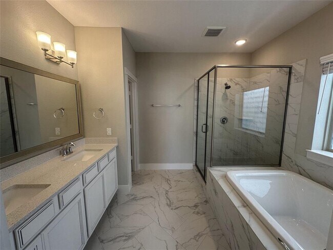 Building Photo - 12555 Holly Blue Ln