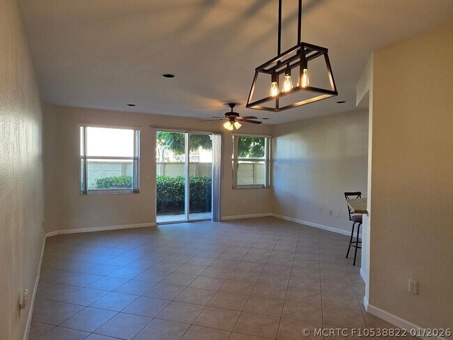 Building Photo - 3002 Deer Creek Country Club Blvd