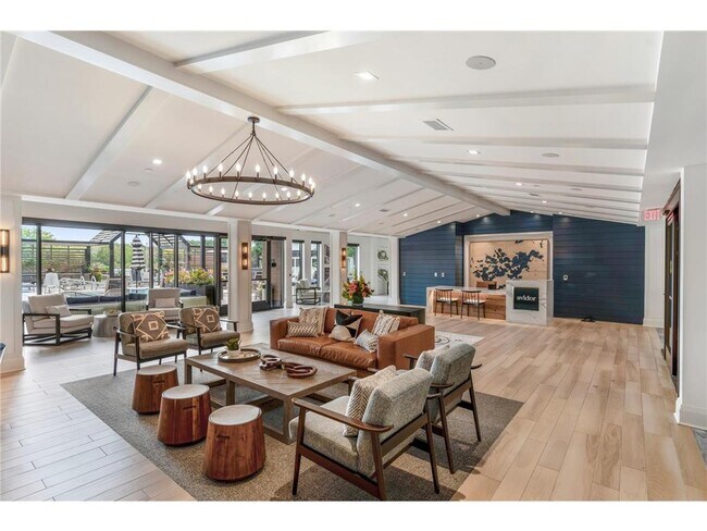 Building Photo - 12610 Ridgedale Dr