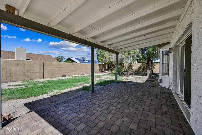 Building Photo - 3262 W Angela Dr