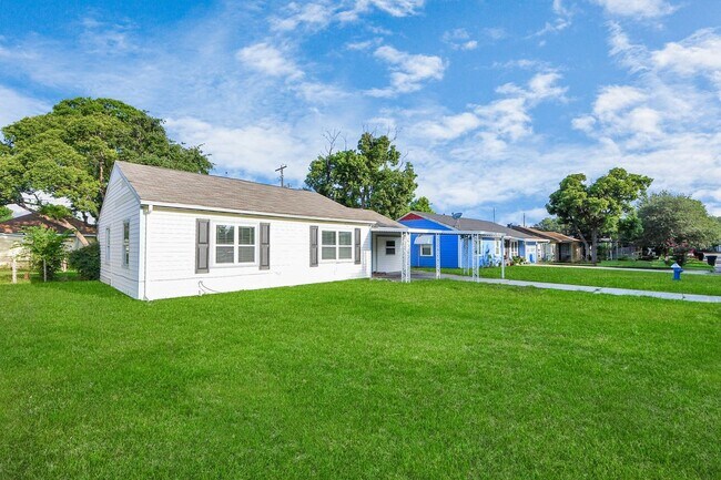 Building Photo - 2919 Elser St