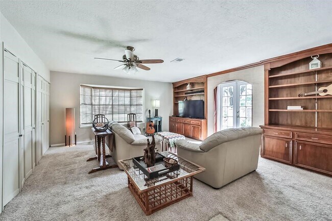 Building Photo - 6911 Sprigg St