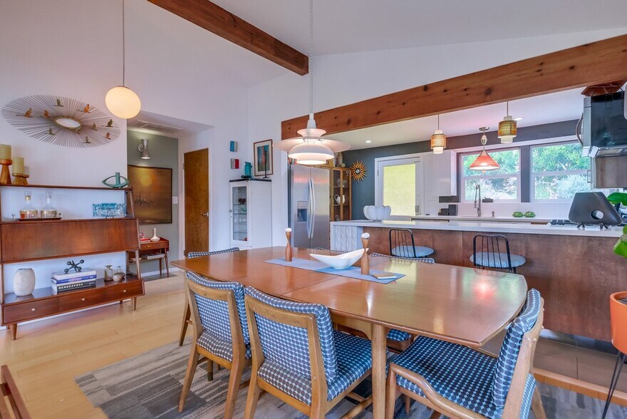 Building Photo - 4523 Tourmaline St
