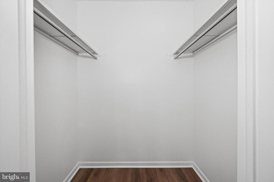 Building Photo - 4938 W Brigantine Ct