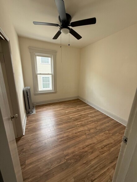 Building Photo - 653 Jefferson Ave