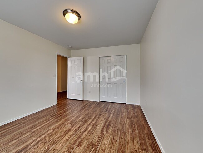 Building Photo - 18012 73rd Ave E