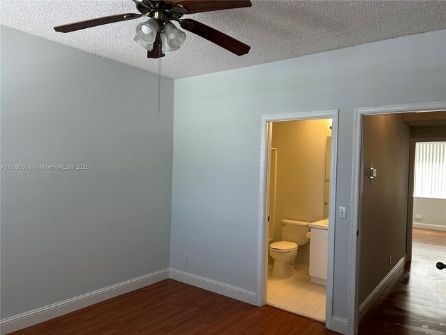 Building Photo - 11030 Tarpon Bay Ct