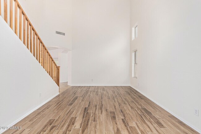 Building Photo - 2521 W Desert Spring Way