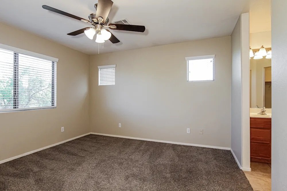 Building Photo - 7215 S 8th Terrace