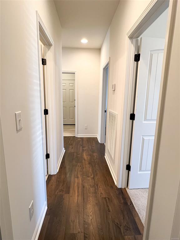 Building Photo - 901 Hedgefield Way