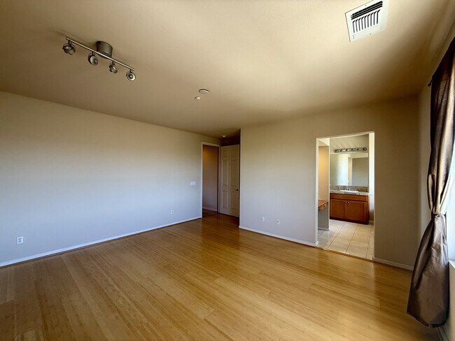Building Photo - 4373 Red Maple Way