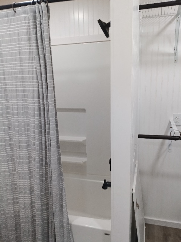 Building Photo - 715 Coulee Kinney Dr