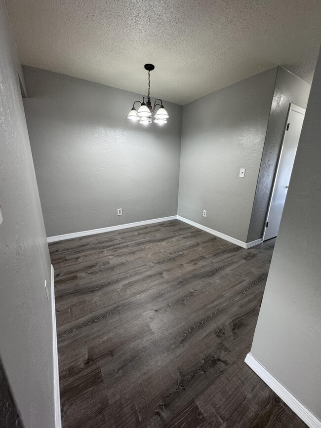 Building Photo - 2241 Granada Dr