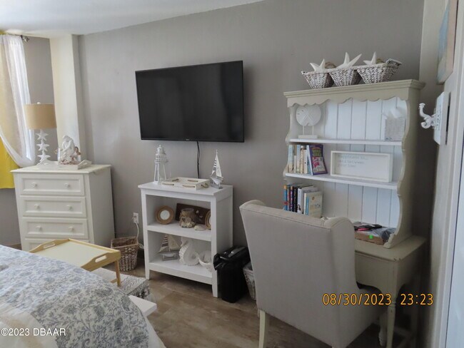 Building Photo - 1415 Ocean Shore Blvd