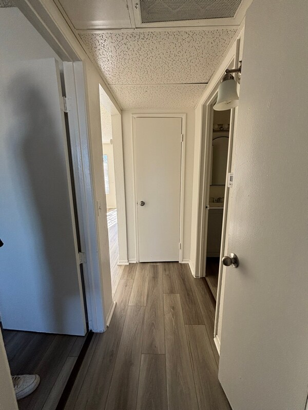 Building Photo - 1134 E Ave Q