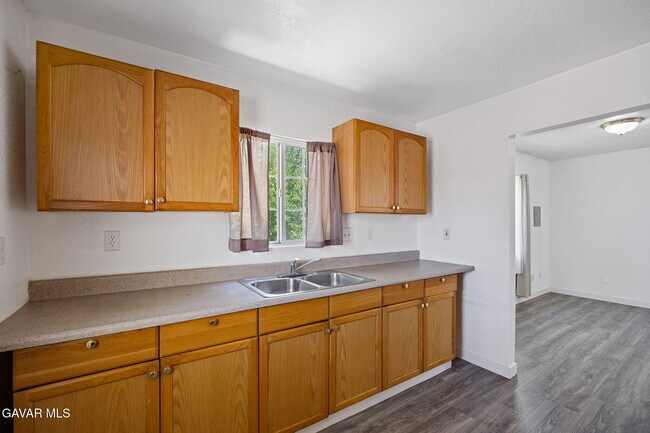 Building Photo - 38515 36th St E