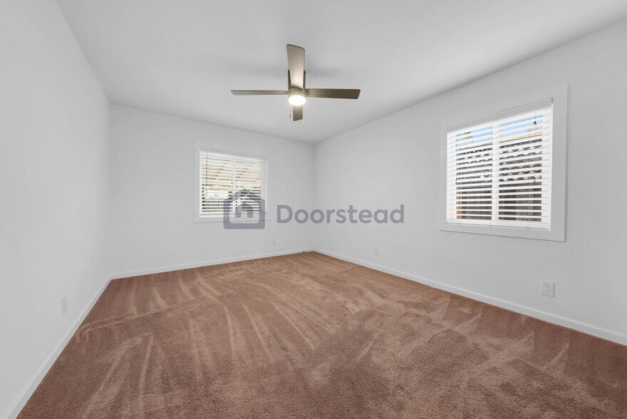 Building Photo - 2448 Pioneer Ave