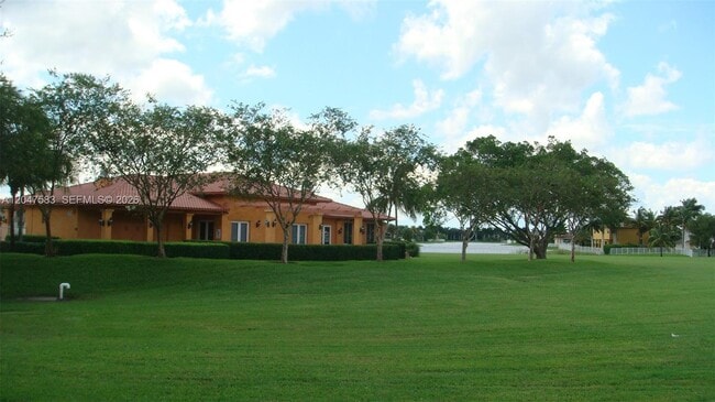 Building Photo - 4152 Pine Ridge Ln