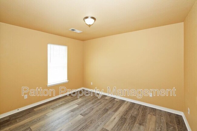 Building Photo - 9206 Perry Ave