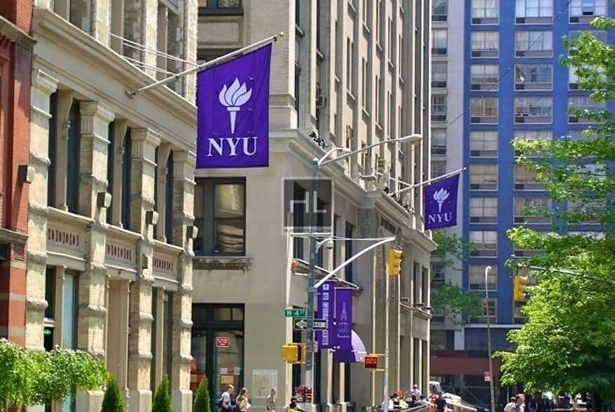 Primary Photo - 5 AVENUE
