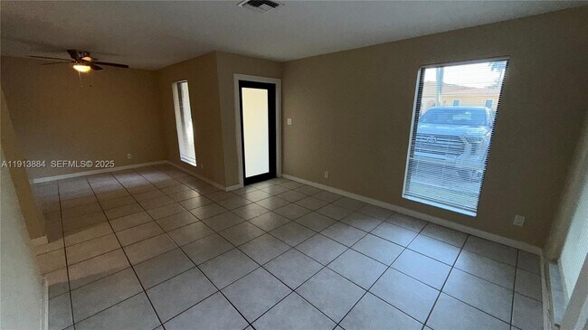 Building Photo - 6625 SW 49th St