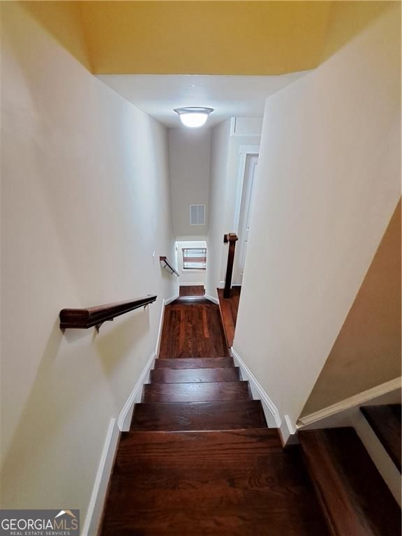 Building Photo - 221 Semel Cir NW