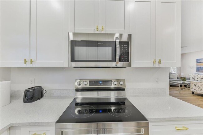 Building Photo - 1003 Engman St