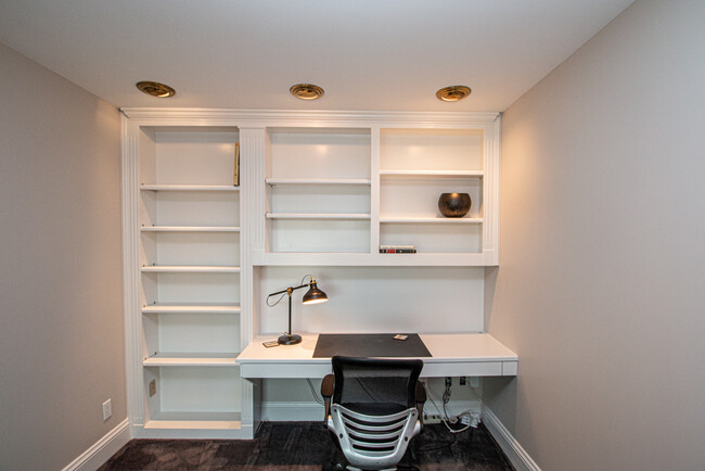 3rd room/office - 1400 Willow Ave