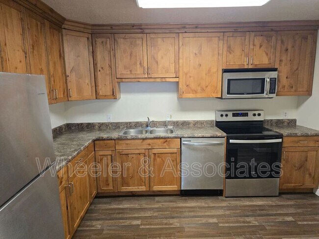 Building Photo - 2988 Adams Ave