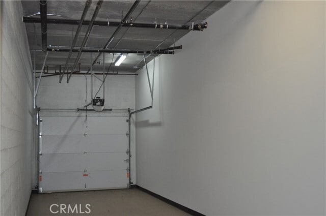 Building Photo - 255 W 7th St