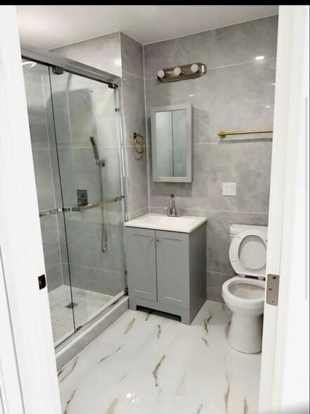 Building Photo - 8500 Britton Ave