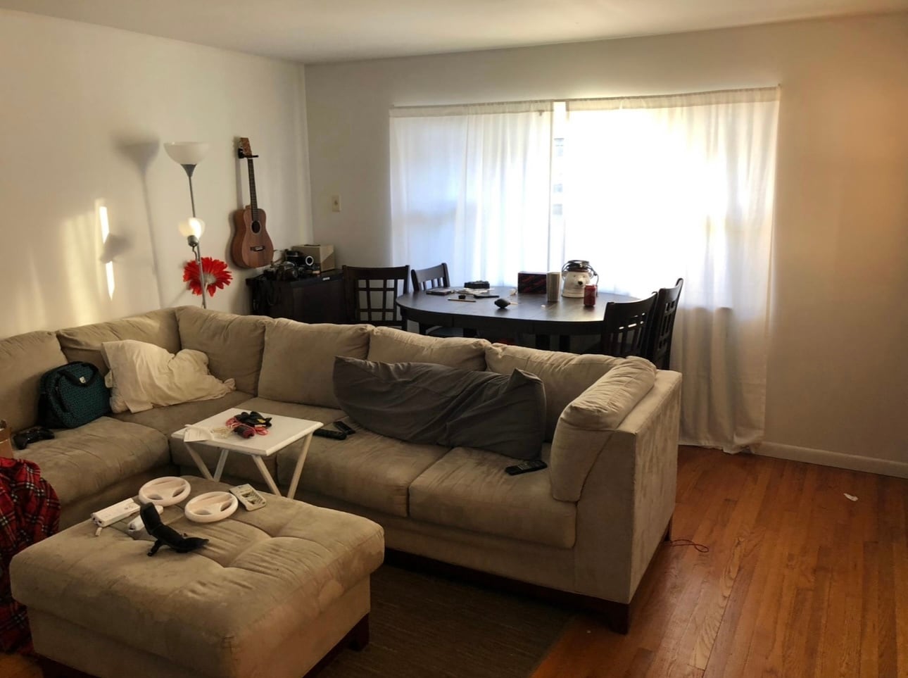 Building Photo - 731 S Woodlawn Ave