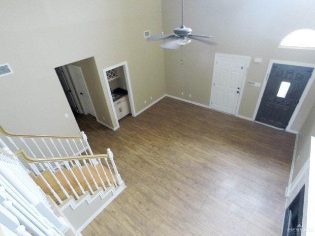 Building Photo - 15 San Saba St