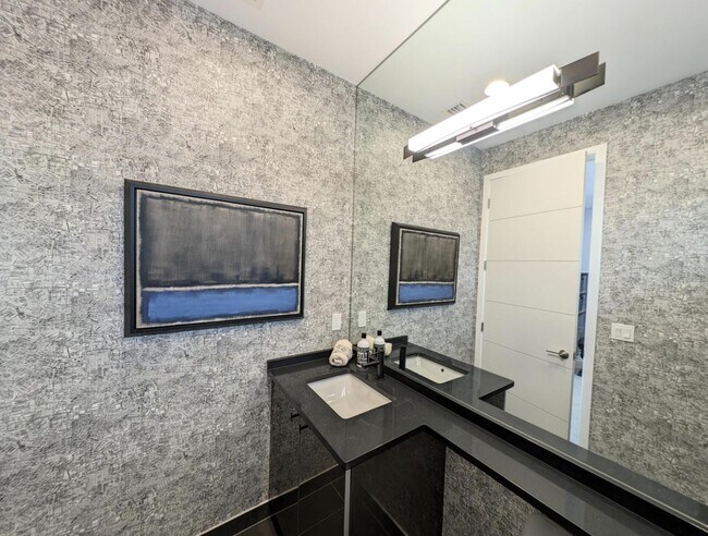 Building Photo - 17299 Pagoda Palms Dr