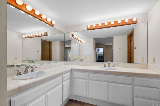 Building Photo - 801 Kalpati Cir