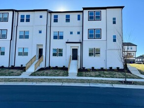 Building Photo - 430 Sustainable Wy