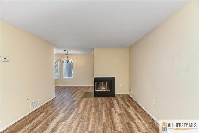 Building Photo - 1068 Schmidt Ln