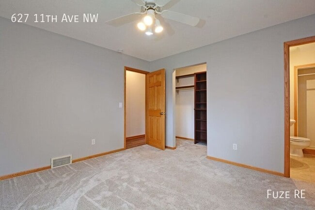 Building Photo - 627 11th Ave NW