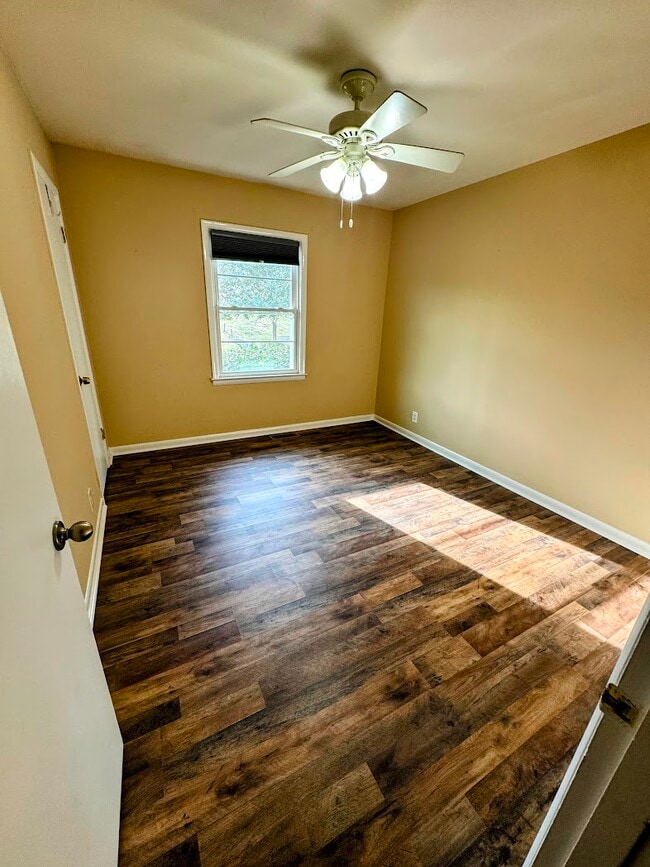 Building Photo - 11 Cooks Rd